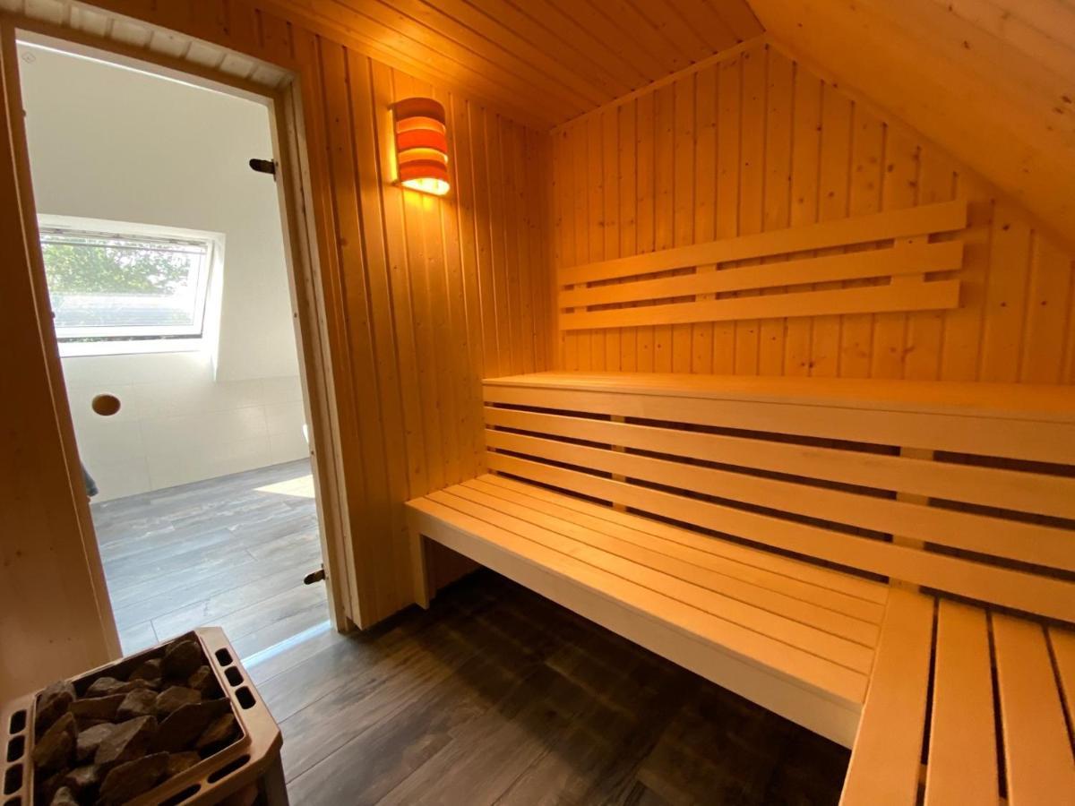 Ferienhaus Seestern am Harkebrügger See mit Sauna und Kamin Barssel  Exterior foto